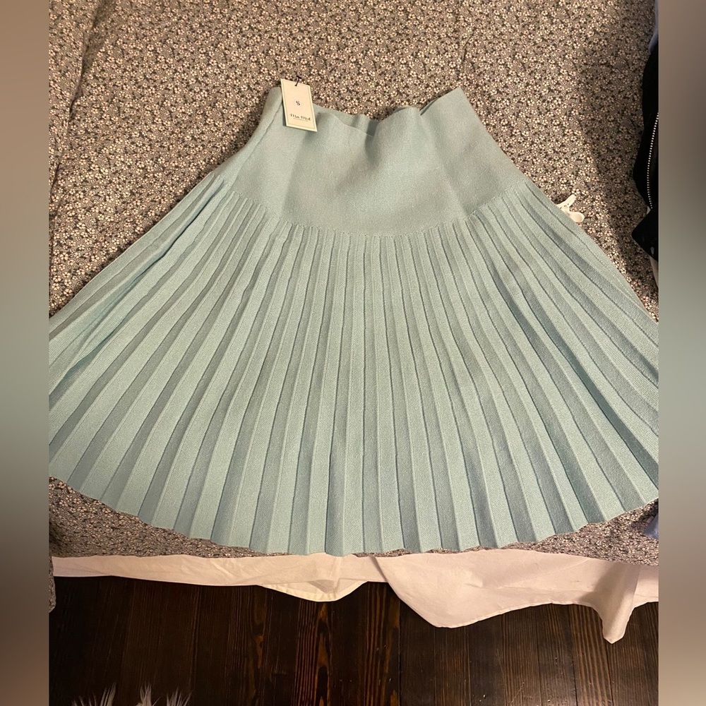 Aqua NEVER WORN Mia Mod Skirt